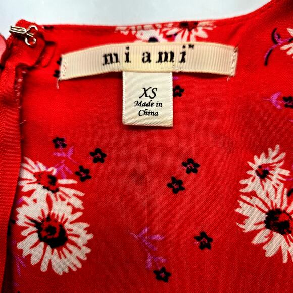 Miami Women's Dress XS Extra Small Red Shorts Sleeves  Sun Misses Size 0 2 - Picture 3 of 6